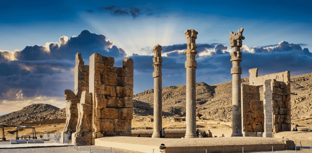 Western gate at Parsa (Persepolis), built by Xerxes I, with eastern entrance guarded by two Lamassu creatures