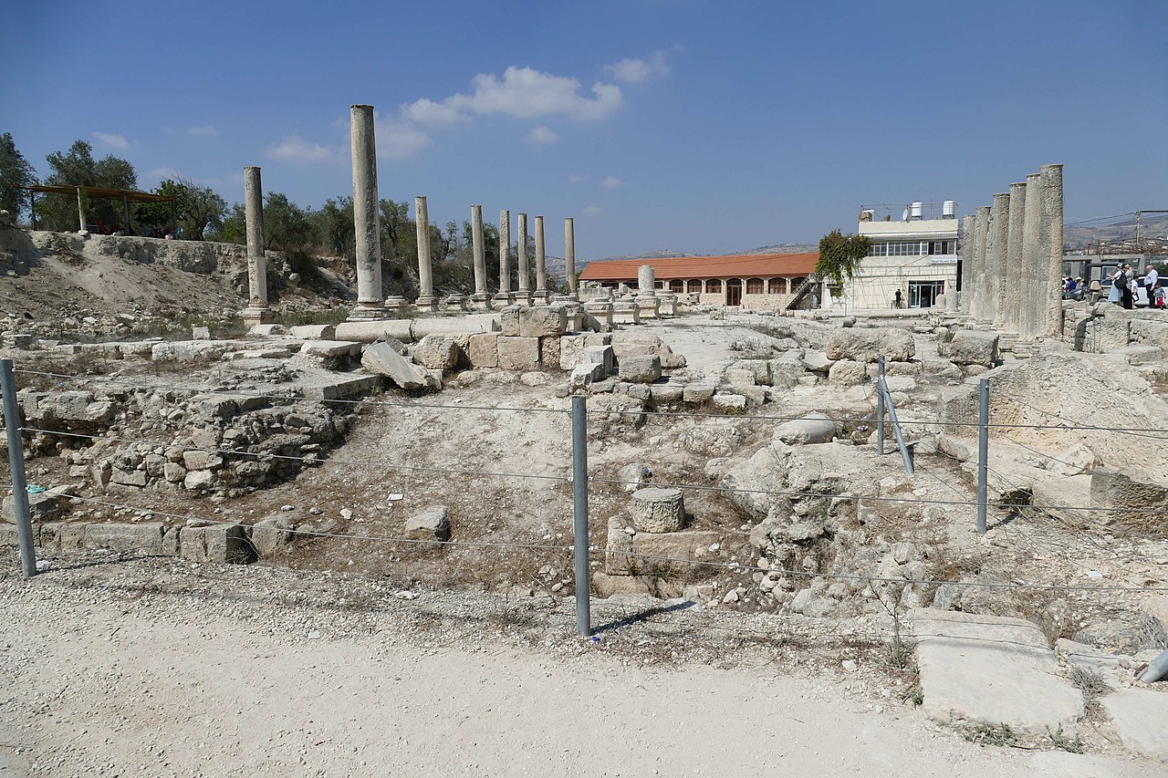 Ruin of Samaria!
Bukvoed Sebastia's old look