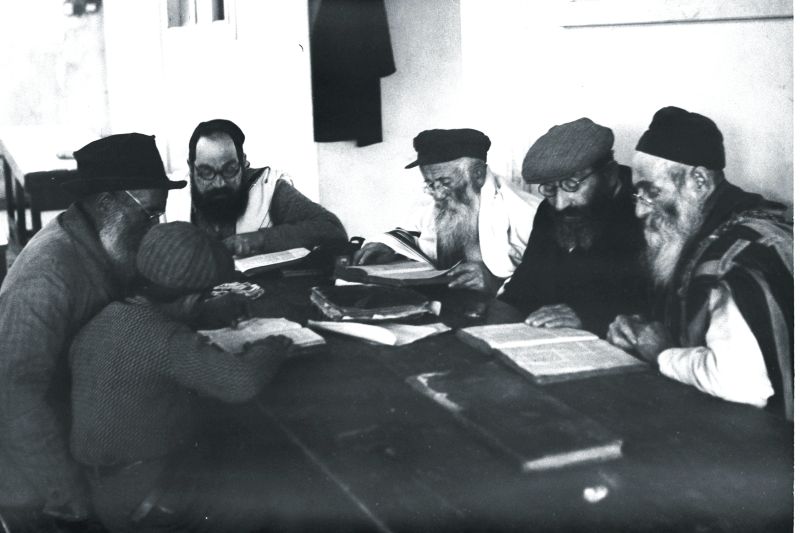 Farmers studying after work, 1937
